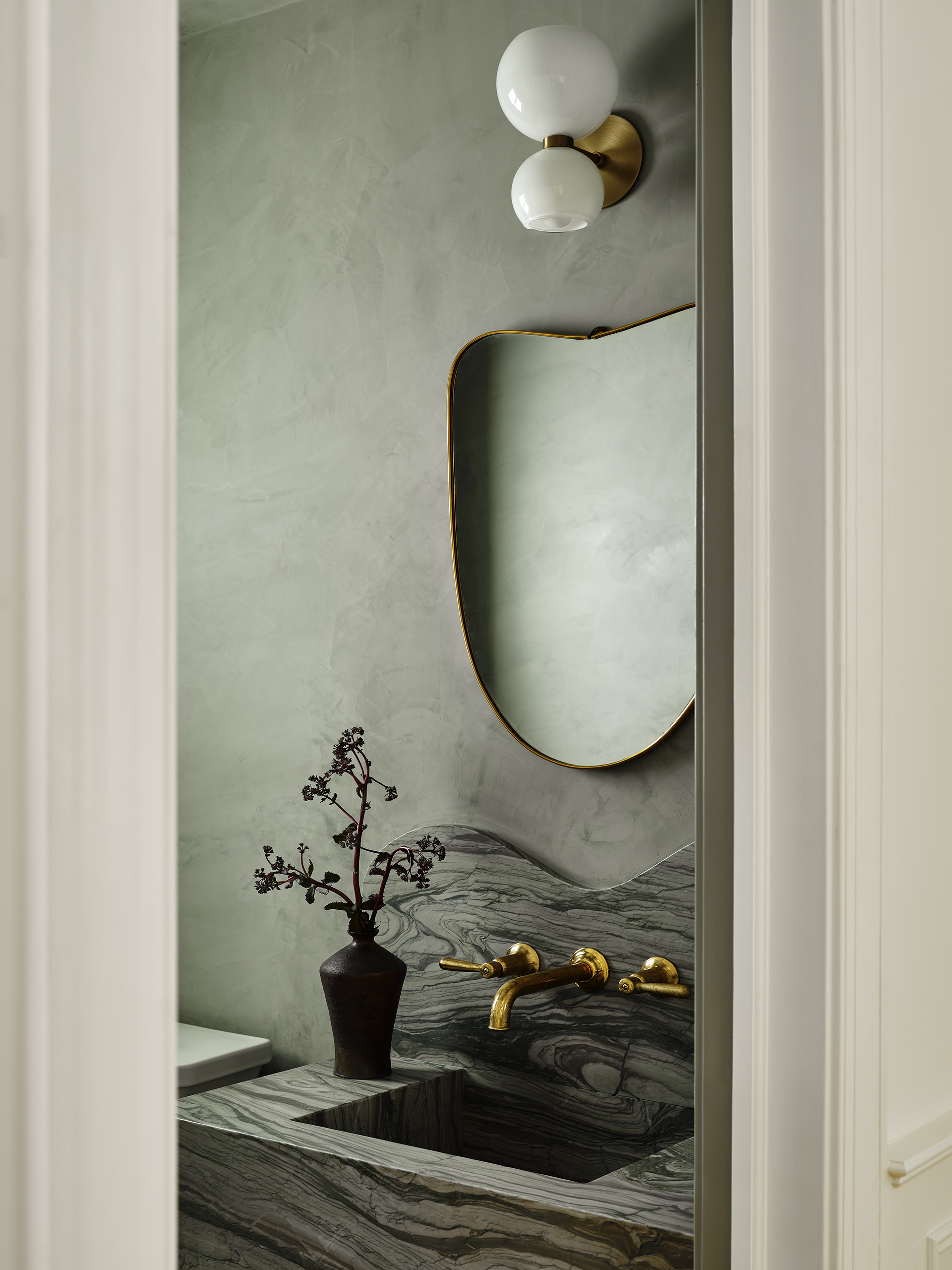 15_Powder-Room_Read-McKendree